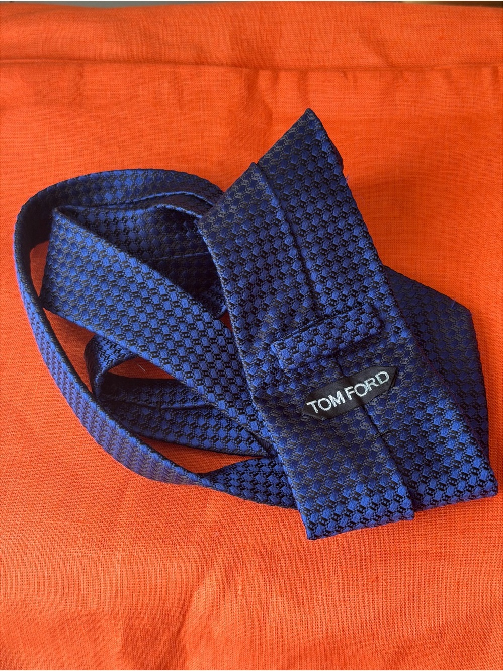 Tom Ford Navy Blue Patterned Silk Tie